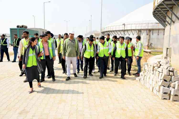 Delegates from MOPNG & DAFW visit CBG Plant set up by EverEnviro in Dhuri