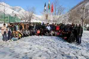 Army rescues stranded students in J&K