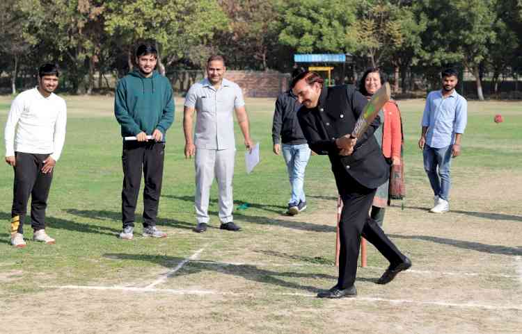 कुलपति प्रो. नरसी राम बिश्नोई ने किया स्पोटर्स मीट का उद्घाटन