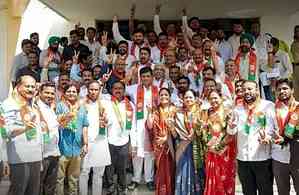 Ashok Chavan 'injures' Congress again, 55 Nanded ex-corporators join BJP