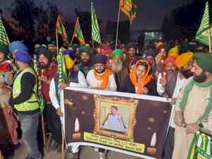 Farmers hold candlelight marches at Punjab-Haryana borders