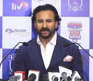 Saif becomes champion of tennis ball cricket, backs Tigers of Kolkata