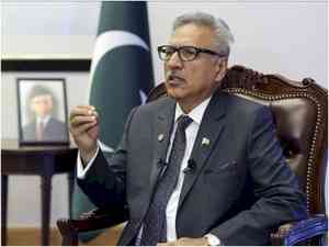 Pak President urges united fight against poverty, malnutrition