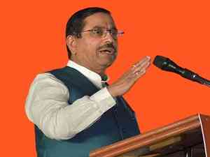 Union minister Pralhad Joshi demands apology from K'taka CM over 'Pakistan Zindabad' slogan row