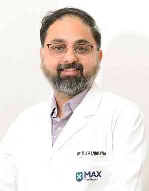 Rare Bladder Tumour Operated Successfully with Robotic Surgery in Max Hospital, Mohali