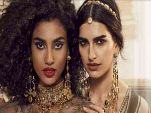 Designer lips by Estée Lauder x Sabyasachi