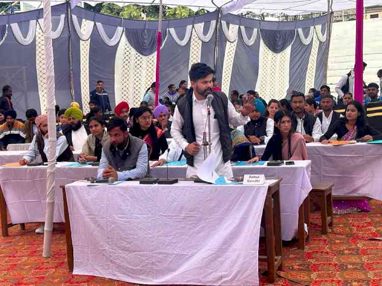 Lyallpur Khalsa College organizes Mock Parliament