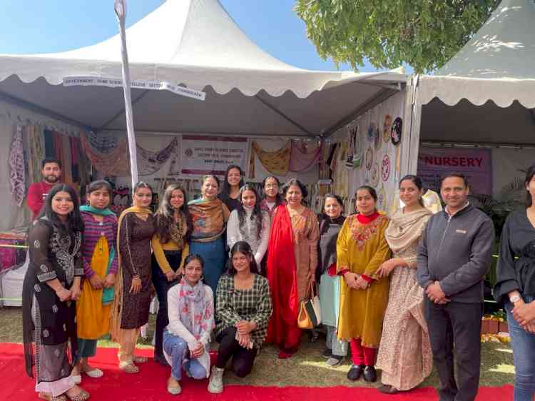 Budding Entrepreneurs of Government Home Science College put up stalls at 52nd Rose Festival, 2024