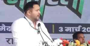Tejashwi attacks Nitish Kumar, BJP at Jan Vishwas Maharally in Patna