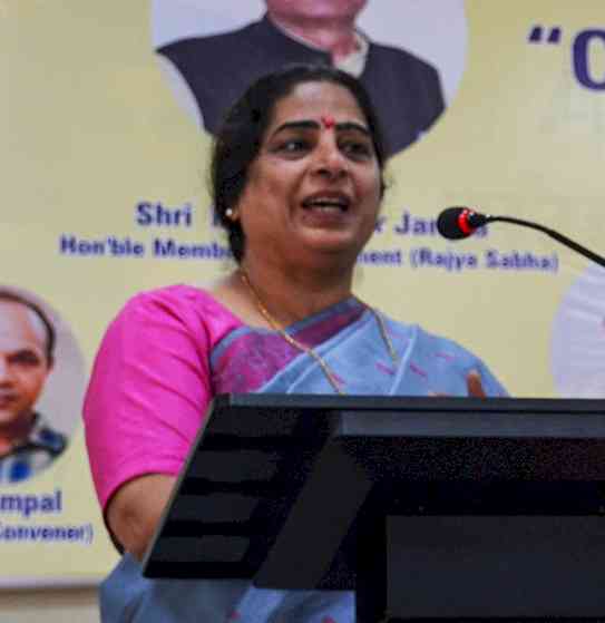 VC Prof Sudesh motivated girl students to acquire leadership roles