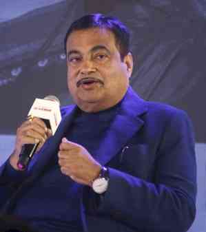 Gadkari approves Rs 553 cr for 4-laning highway in Bengal