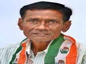 Another setback to Congress in Gujarat as party MLA quits