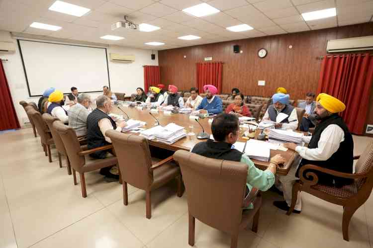 Led by CM Cabinet decides to convert 3842 temporary posts of judicial wing into permanent posts after two decades