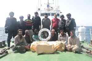 Coast Guard seizes Pak boat with Rs 480 crore drugs off Gujarat coast; six held