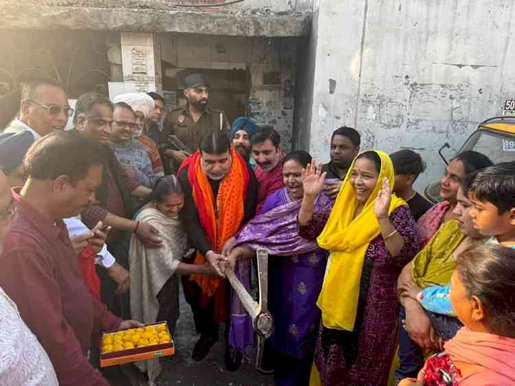 MLA Prashar inaugurates Rs 91 lakh project for construction and renovation of public toilets
