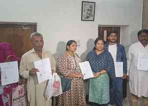 Six Pak migrants get Indian citizenship in Jaipur