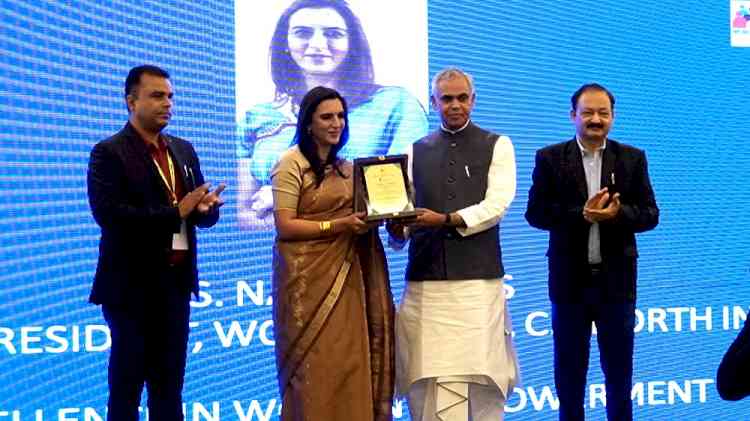 Gujarat Governor Acharya Devvrat felicitates city entrepreneur Nagina Bains