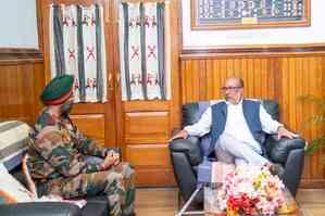 Manipur CM, Assam Rifles official discuss security situation in India-Myanmar border area