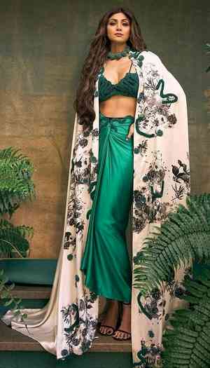 Shilpa Shetty flaunts shades of emerald green in new 'Roman Holiday' outfit