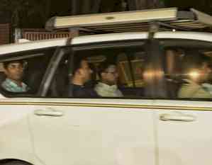 ED team brings CM Kejriwal to its office after arrest