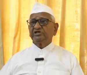 Anna Hazare: Deeply pained, but Arvind Kejriwal paying for his deeds