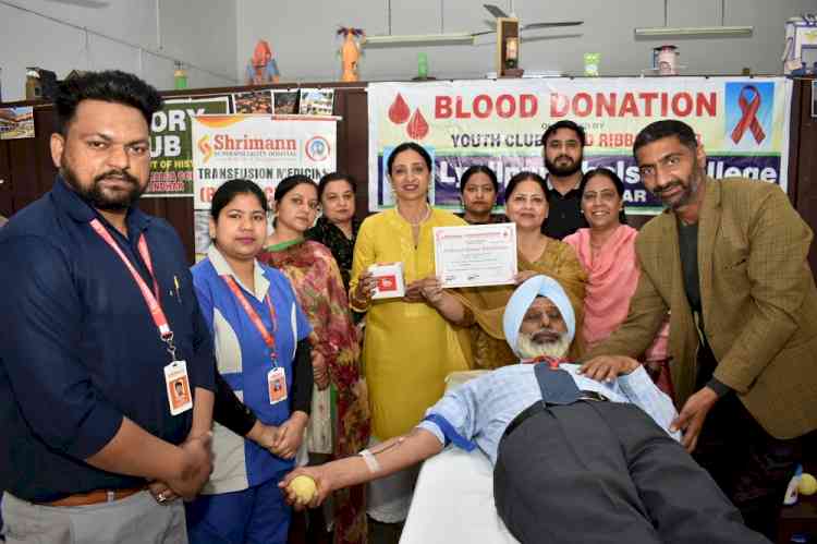 Lyallpur Khalsa College NSS Units and Red Ribbon Club organize Blood Donation Camp