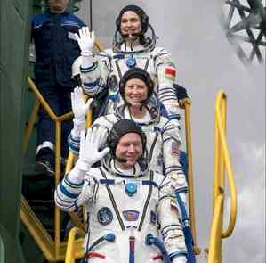 Russian Soyuz lifts off to space with 3 astronauts