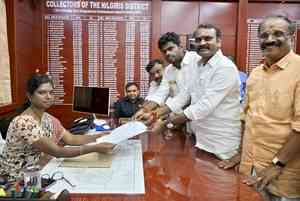 Union Minister L. Murugan files nomination from Nilgiris Lok Sabha constituency