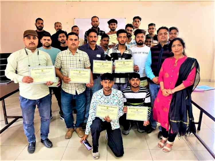 25 Jammu-based farmers visit Pau for skill expansion