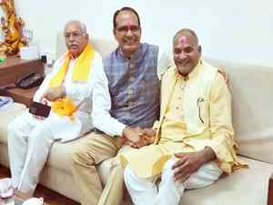 Madhya Pradesh: Former Congress MLA Shashank Bhargava joins BJP