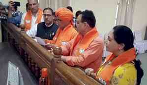 Rajasthan's top Cong & BJP leaders in Bikaner, accompany candidates for nomination filings