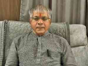 Maharashtra: VBA's Prakash Ambedkar plans 'third front' ahead of LS polls