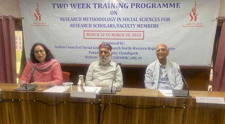 Training Programme on “Research Methodology in Social Sciences for Research Scholars /Faculty Members” concludes