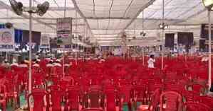 Empty chairs, forced attendance allegations cast shadow on INDIA bloc's Delhi rally