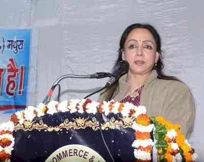 Hema Malini faces a tough contest in Mathura