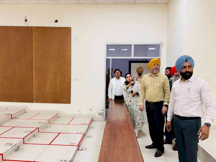 DC inspects arrangements in proposed strong rooms and counting centres 