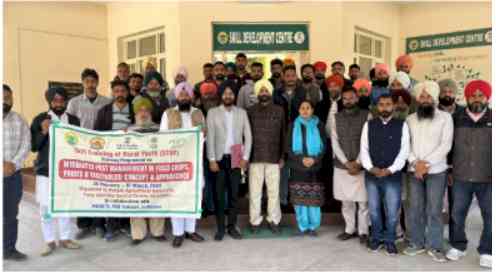 PAU's FASC, Ferozepur sensitizes farmers on sustainable practices in agriculture and entrepreneurship