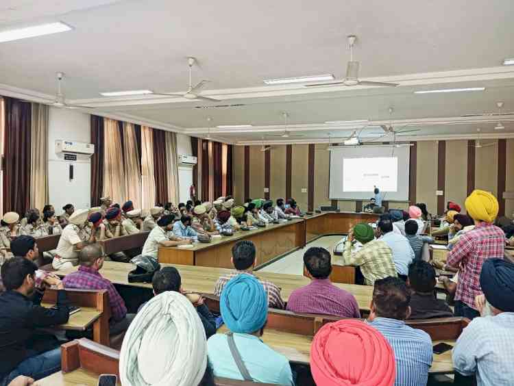 Lok Sabha Elections 2024: Administration holds training for Flying Squad teams (both civil & police)