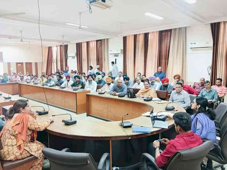DC reviews NCORD committee's measures to drug free Ludhiana