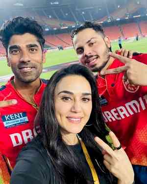 Preity Zinta shares post-match selfie with ‘deadly duo’ Shashank Singh, Ashutosh Sharma