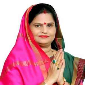 SP candidate Meera Yadav's nomination from Khajuraho cancelled 