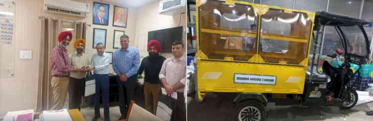 Vardhman Special Steels hands over keys of two e-rickshaws
