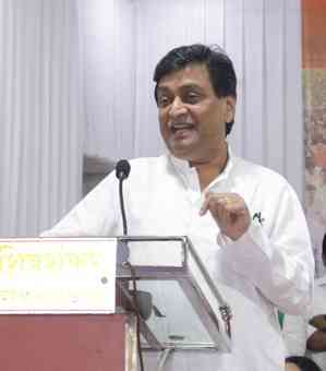 Congress making me 'soft target' for 'failed' seat-sharing talks: Ashok Chavan