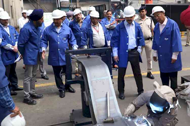 Railway Board Director General (Human Resources) Naveen Gulati visits RCF