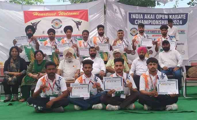 Players of Budo Kai Do Mixed Martial Arts Federation of India bag Medals in India Akai Open Karate Championship 