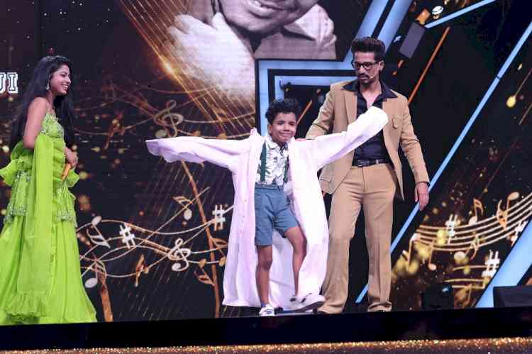 On Superstar Singer 3, Neha Kakkar praises contestant Avirbhav S saying, “The way you seamlessly blend the tune with the lyrics is remarkable; it is not easy to achieve such harmony at this young age.”