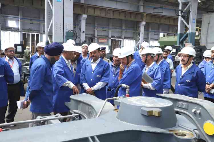 Additional Member (Production Units) Sanjay Kumar Pankaj Railway Board visits RCF 