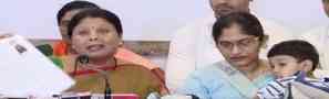 Wardha BJP MP's estranged daughter-in-law in fray as independent, slams family