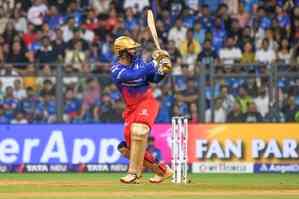 IPL 2024: Faf, Patidar, Karthik hit fifties as RCB reach 196/8 despite Bumrah's 5-21