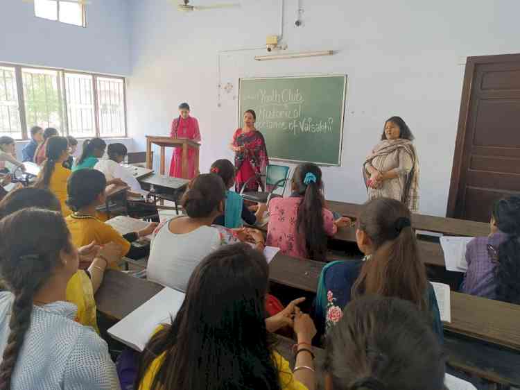 Youth Club of PCM SD College for Women holds Literary Talk
